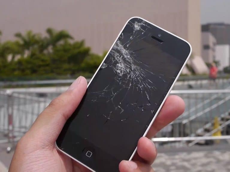 iPhone 5s white smashed screen